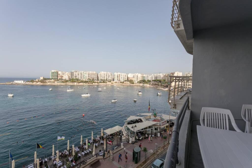 St Julians' Sea Front, Spectacular View, Apartment Saint Julian's Ngoại thất bức ảnh