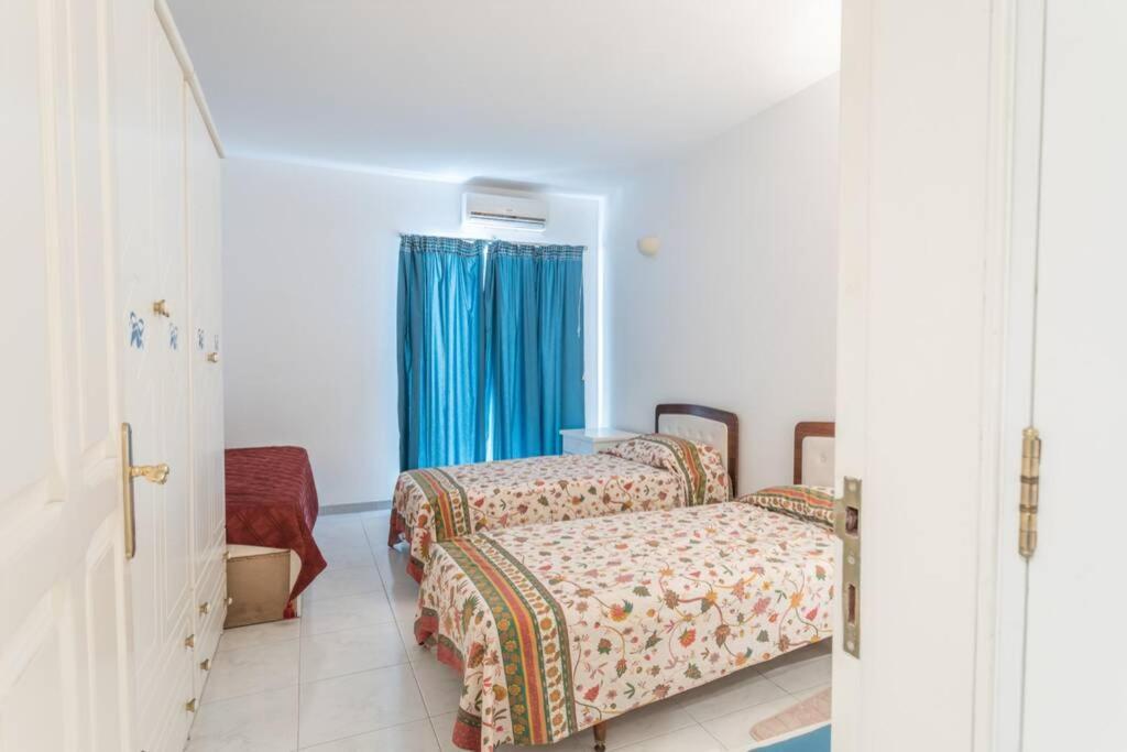 St Julians' Sea Front, Spectacular View, Apartment Saint Julian's Ngoại thất bức ảnh