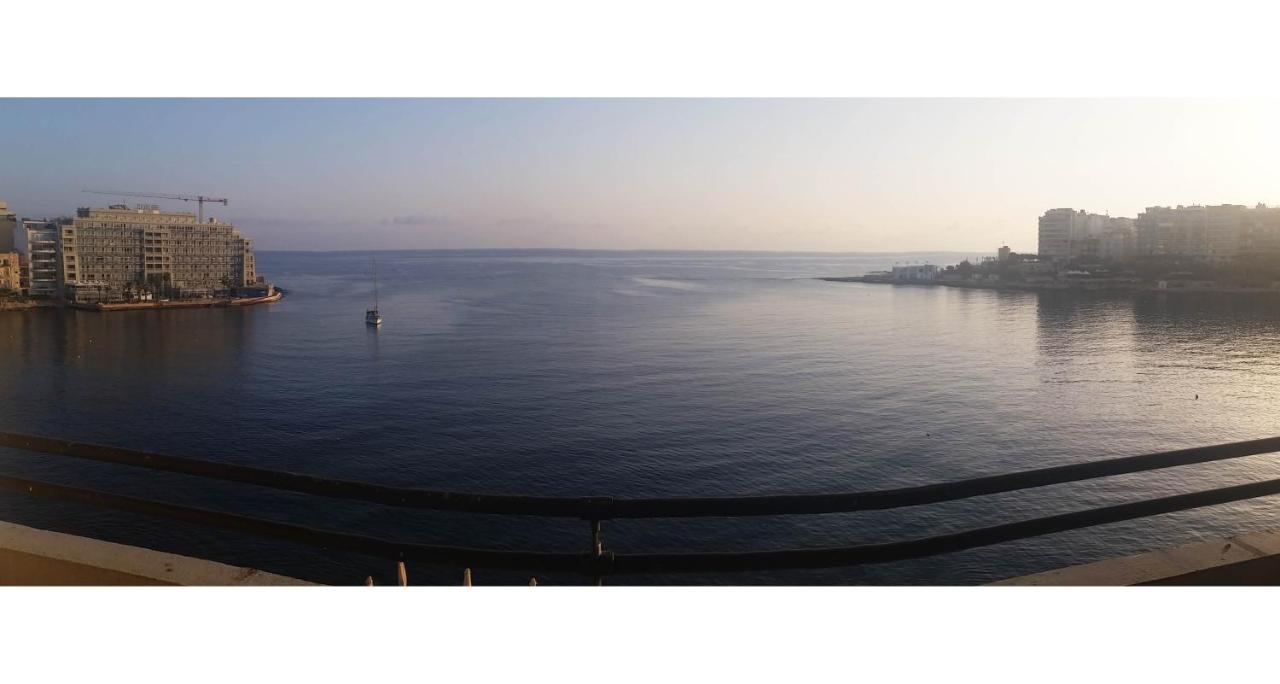 St Julians' Sea Front, Spectacular View, Apartment Saint Julian's Ngoại thất bức ảnh